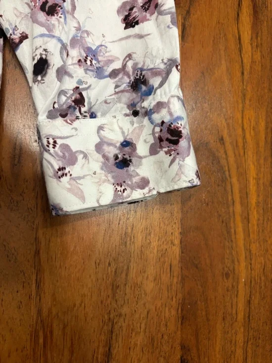 RW&CO. White Floral Dress Shirt with Purple and Blue Accents - Picture 6 of 9